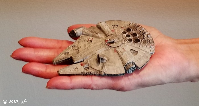 Millennium Falcon 5